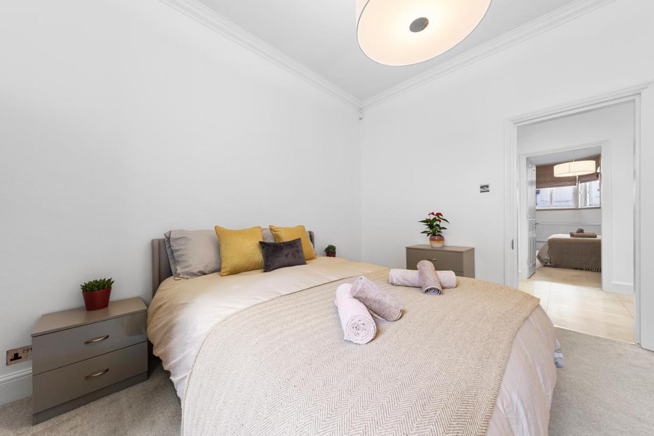 Harrods 2 Bed Lux Flat W/patio * Londres
